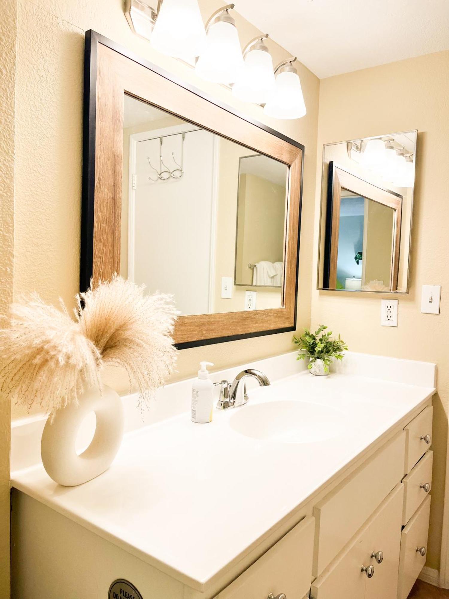 Stylish 2 Bedroom Near Ontario Airport فونتانا المظهر الخارجي الصورة